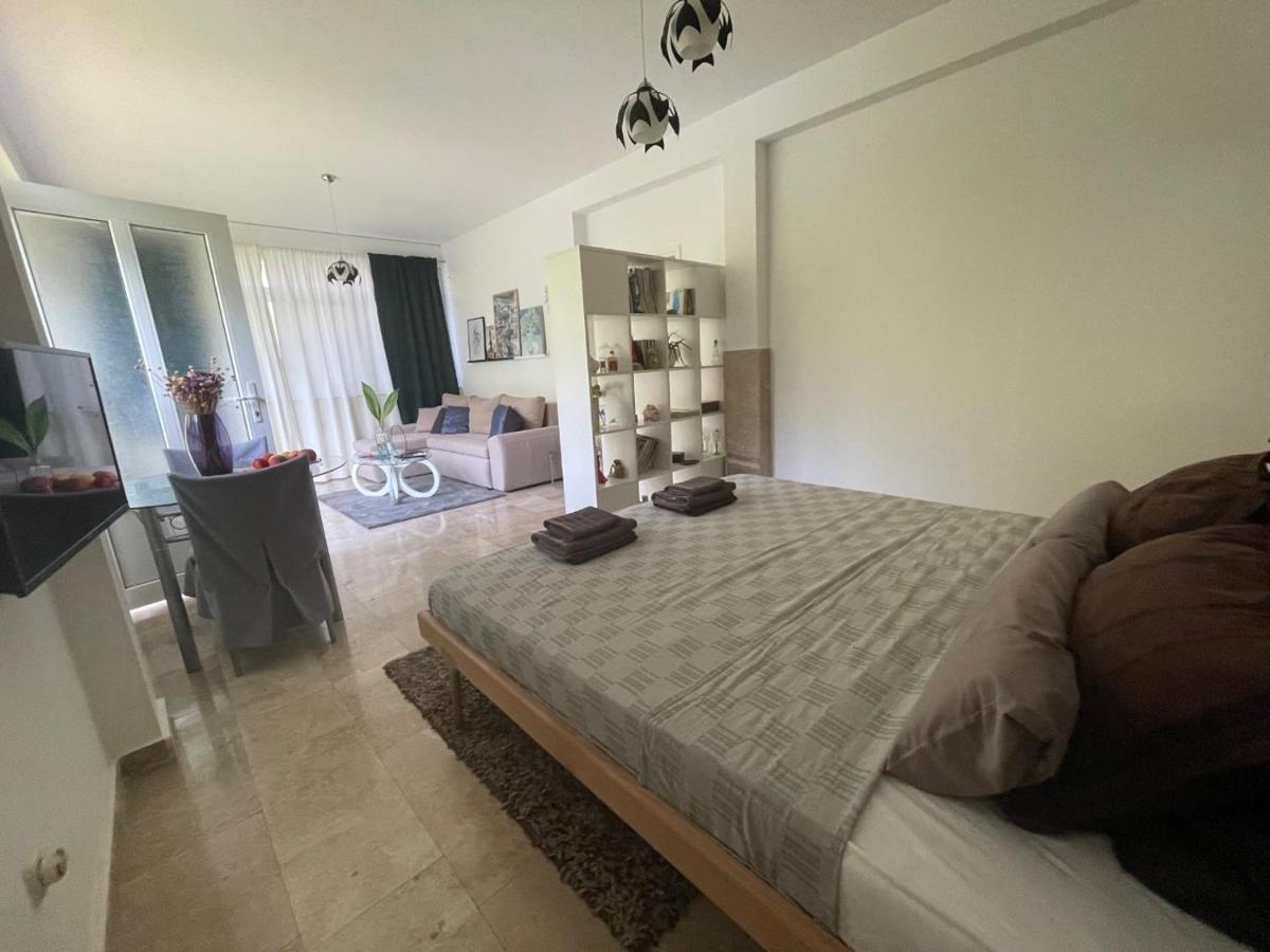 Villa Tamara With Garden And River View - Free Private Parking - Garage موستار المظهر الخارجي الصورة