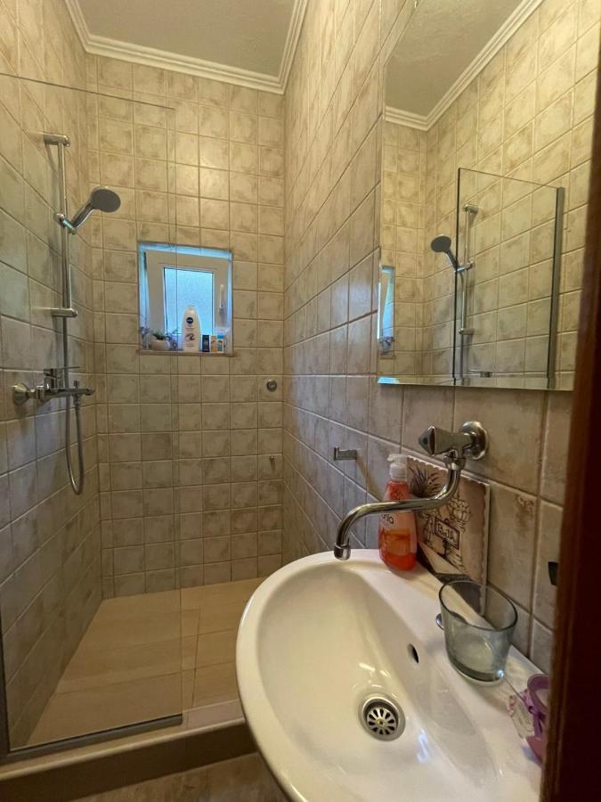 Villa Tamara With Garden And River View - Free Private Parking - Garage موستار المظهر الخارجي الصورة