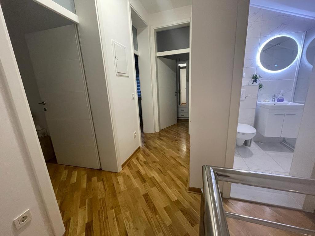 Villa Tamara With Garden And River View - Free Private Parking - Garage موستار المظهر الخارجي الصورة
