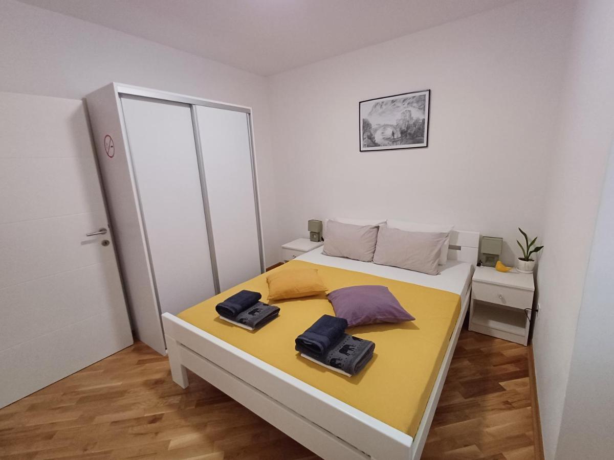 Villa Tamara With Garden And River View - Free Private Parking - Garage موستار المظهر الخارجي الصورة